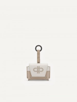 Pedro Icon Leather Airpods Pro Case Men Tech Accessories Chalk | Q9Q-2272