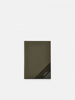 Pedro Leather Bi-Fold Passport Holder Men Travel Accessories Military Green | Q9Q-2723