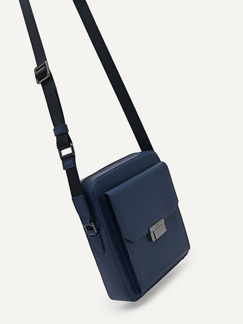 Pedro Henry Leather Sling Bags Men Small Bags Navy | Q9Q-2512
