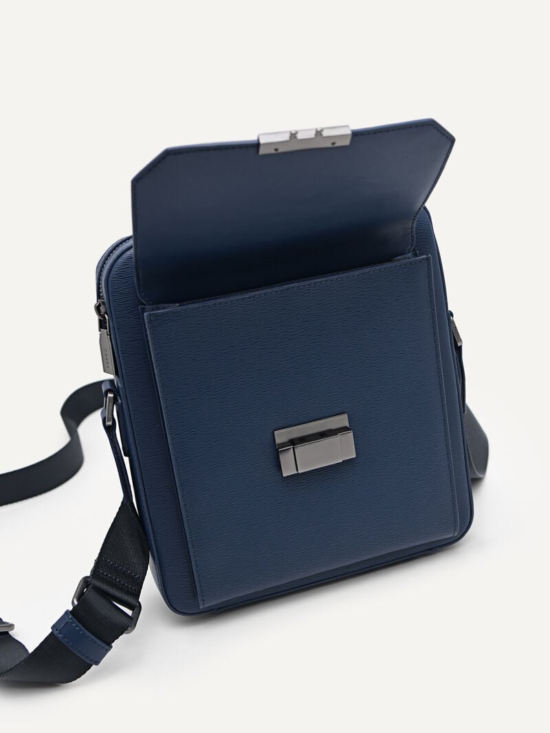 Pedro Henry Leather Sling Bags Men Small Bags Navy | Q9Q-2512