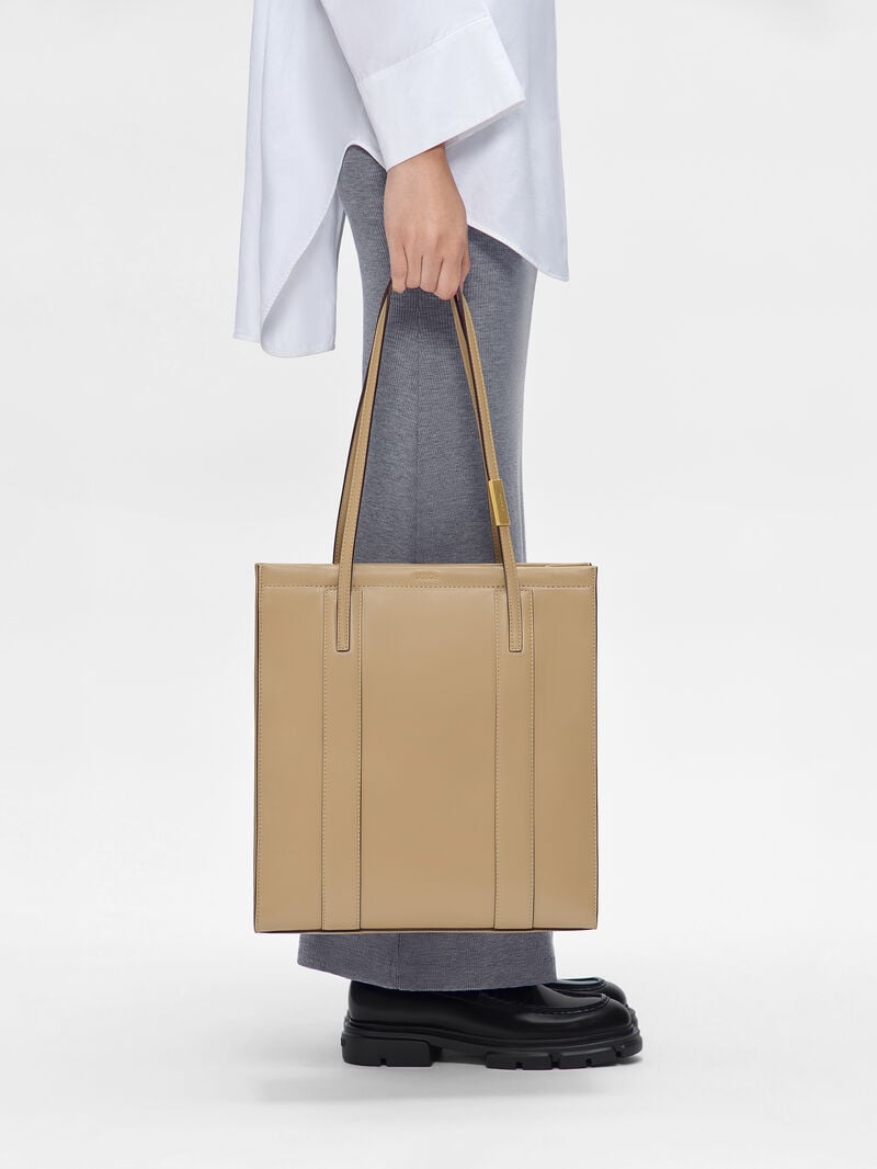 Pedro Izzie Bags Women Totes Sand | Q9Q-2186